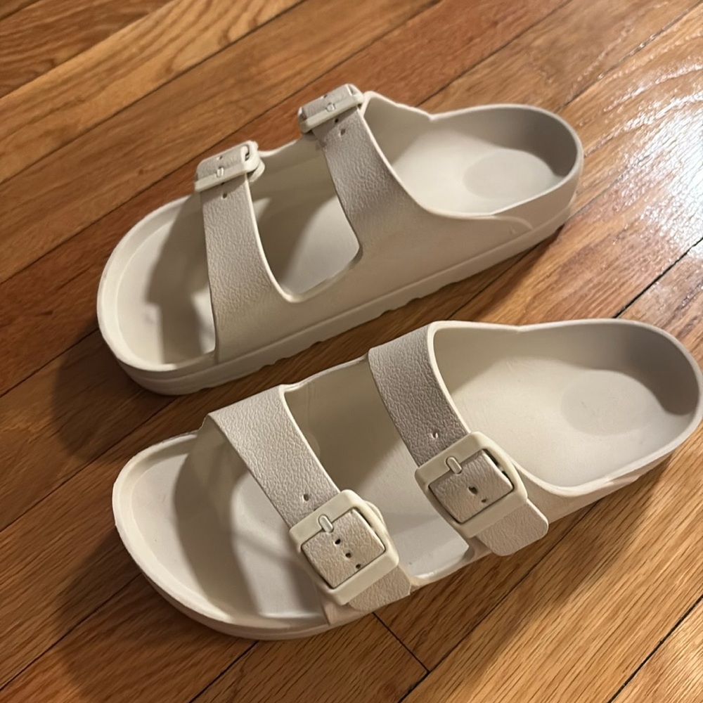 Rubber sandals
